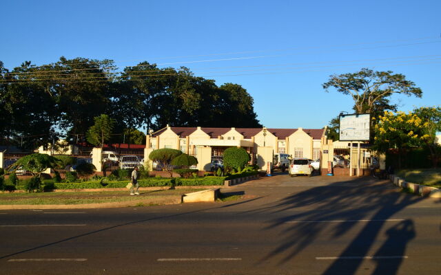 Riverside Hotel and Conference Centre