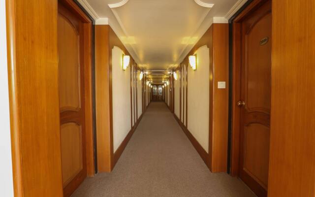 Grand Inn