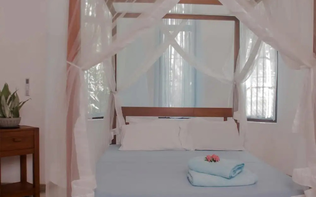 Galle Large Serviced Villa Near Beaches & Fort