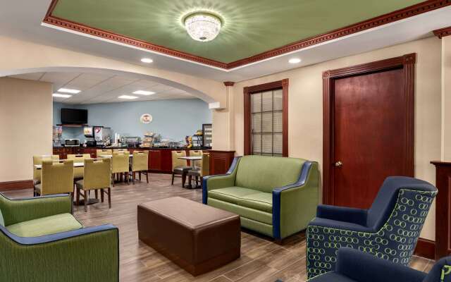 Super 8 by Wyndham West Greenwich/Providence