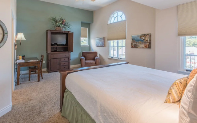 371 Pismo Avenue Condo