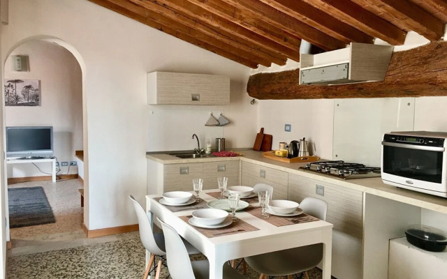 AwesHome - Lungarno Bellavista Penthouse