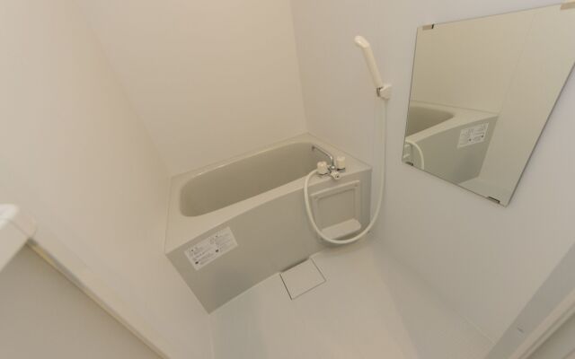 Ryoma Higashiazuma - Hostel