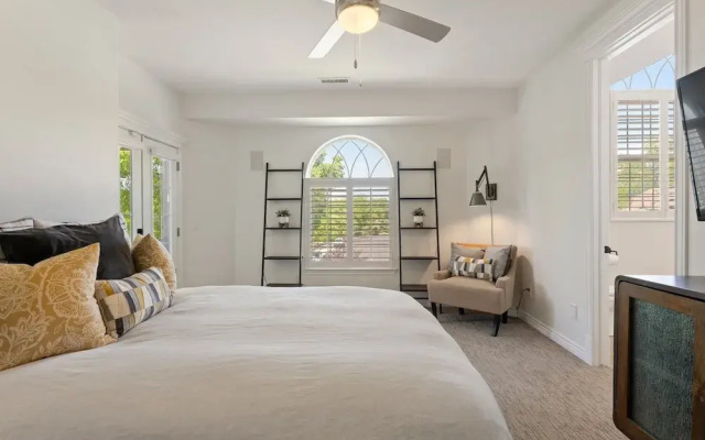 The Country House 6 Bedroom Home