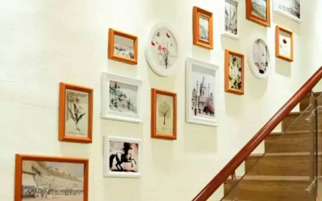 Warm Home Youth Hostel