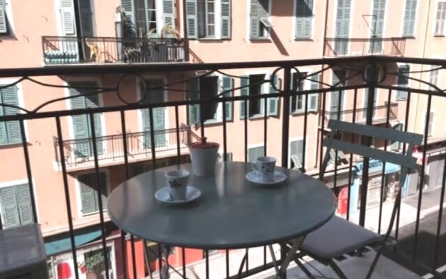 Nice Booking - Nicki Port/Garibaldi Balcon