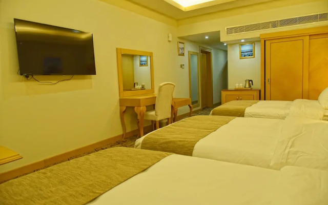 Muscat Plaza Hotel