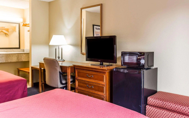 Rodeway Inn Charlotte Downtown