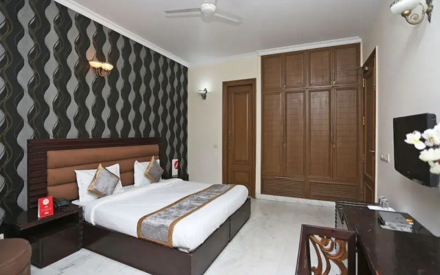 The Red Orchid By OYO Rooms