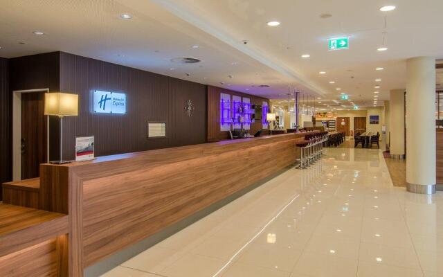 Premier Inn Duesseldorf City Centre Hotel