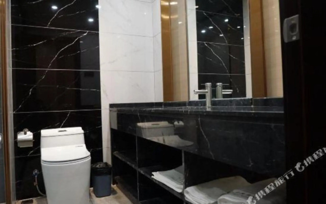 Zhongshan Yuexi Holiday Inn