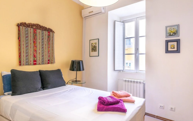 Quiet Apartment in Bairro Alto