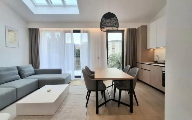 Onia Luxury Escape