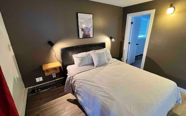 One Bedroom Condo Near Whyte Ave