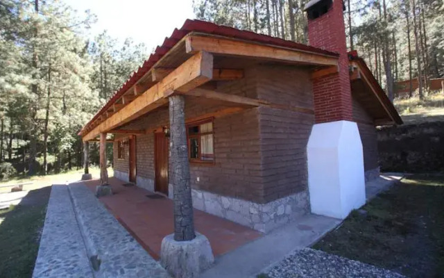 Centro Ecoturístico Cabañas Cuajimoloyas