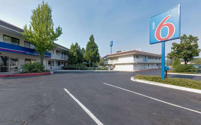 Motel 6 Weed - Mount Shasta
