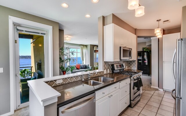 Emerald City Waterfront Retreat - Two Bedroom Condo