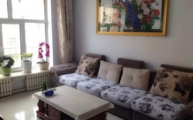 Erguna Lvyue Family Hotel