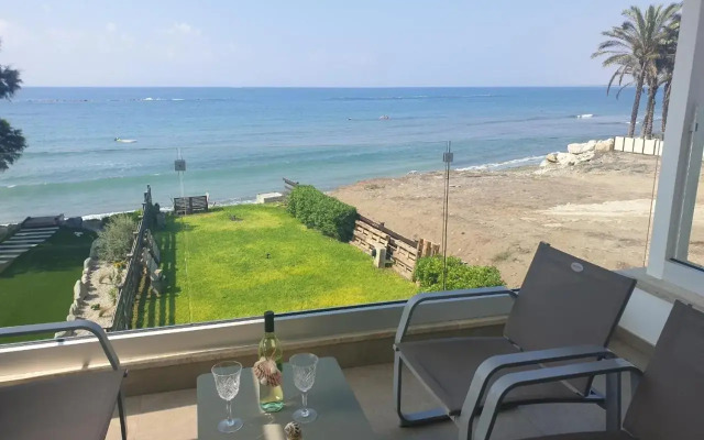 Periyiali Beach Sunset Suite A7