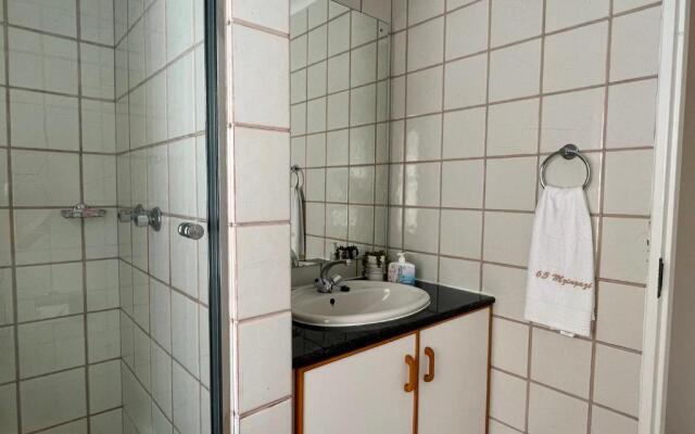 Waterfront 2 Bedroom Apartment