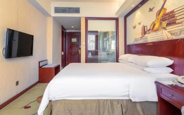 Vienna Hotel (Zhongshan Ancient Town Center)