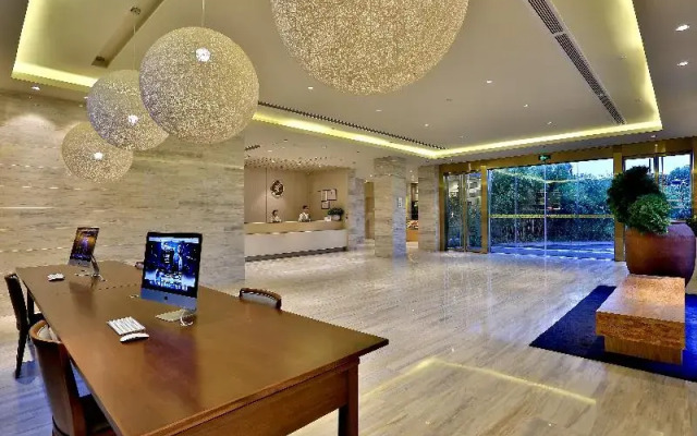 Ji Hotel (Hangzhou Xiaoshan Airport)