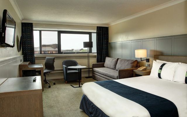 Holiday Inn Cardiff City Centre by IHG