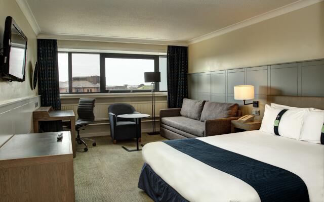 Holiday Inn Cardiff City Centre by IHG