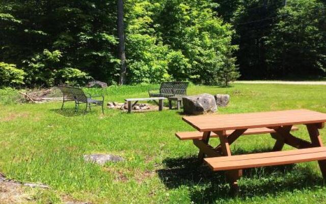 Madawaska Lodge-Camping Cabins