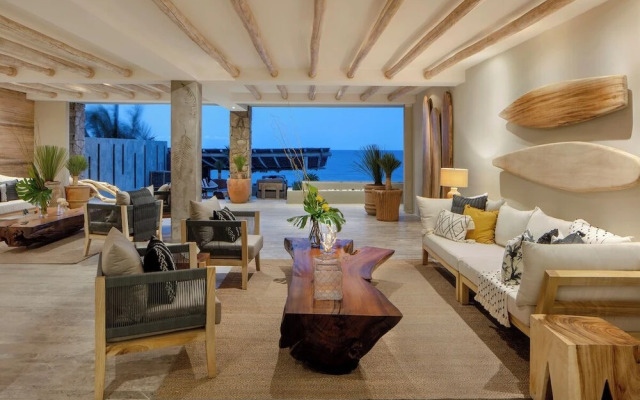 Stunning Condo in Cabo with Ocean Views