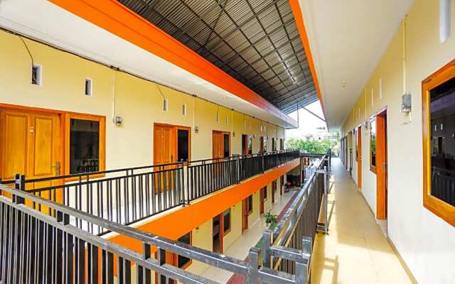 OYO 1720 A2b Residence