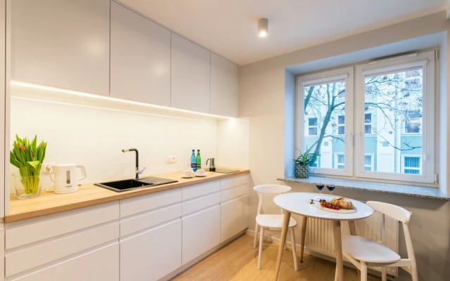 Q17 Apartments