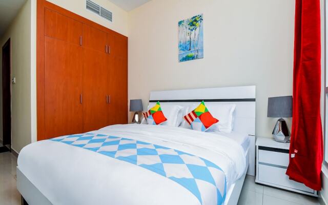 OYO Home 176 1BHK Lake Tower JLT