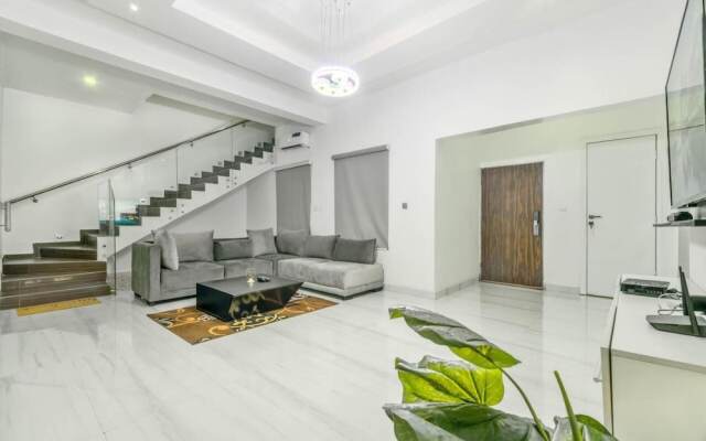Gorgeous Shortlet Apartment Lekki