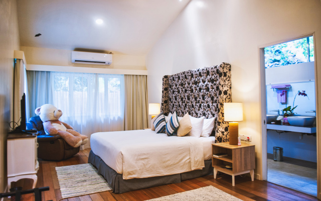 Sutera Sanctuary Lodges at Manukan Island