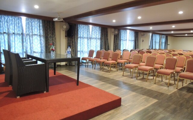 Summit Bird's Valley Resort & Spa