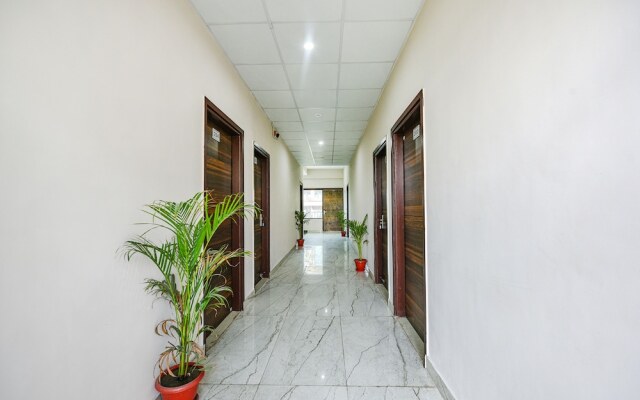 FabExpress Sunrise Sector 51