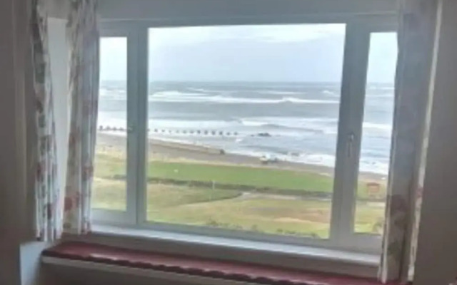 Beachview Holiday Flat 2