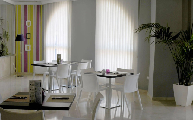 Apartamentos Ona Campanario