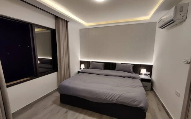 45m Luxury Room Royal View Near all Services