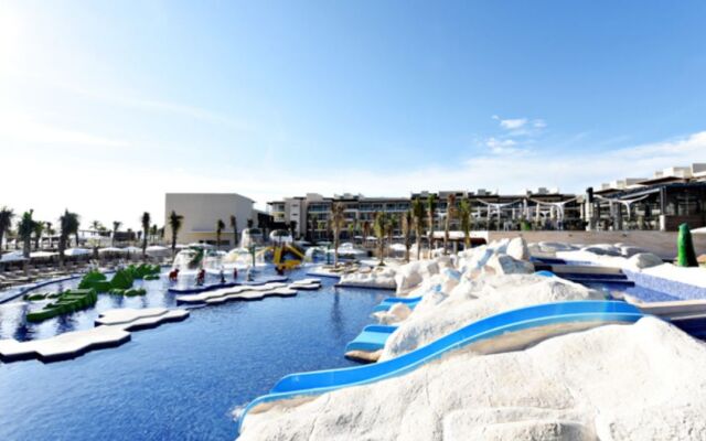 Royalton Riviera Cancun, An Autograph Collection All-Inclusive Resort & Casino