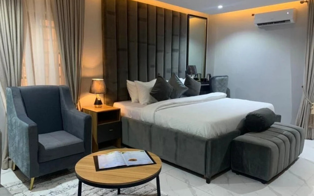 Choice Suites Signature