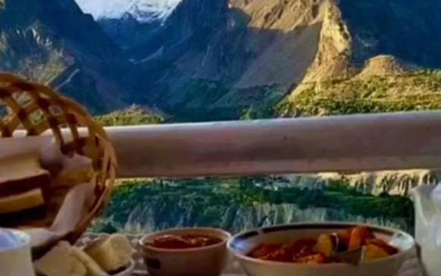 Old Hunza Inn