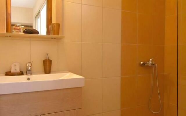 Asikiko Suites