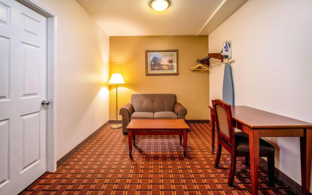 Regency Inn & Suites