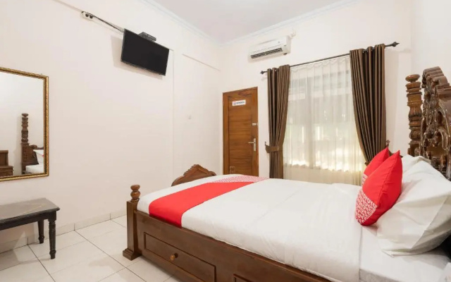 OYO 1885 Wisma Wongso Syariah