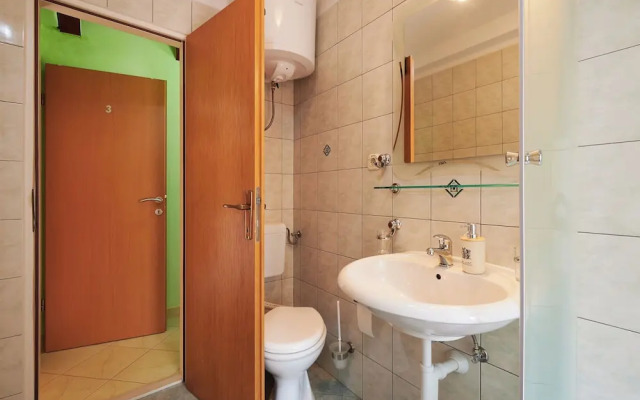 Apartment and Room Ivica