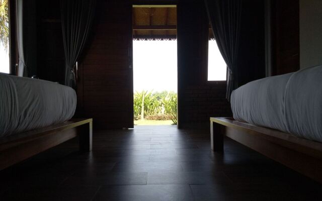 Emir surfcamp