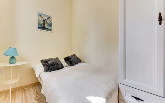 Royal Apartments - Center