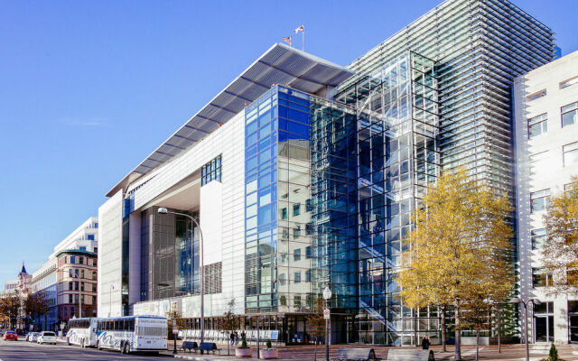 Newseum Residences at Penn Ave ExecuStay